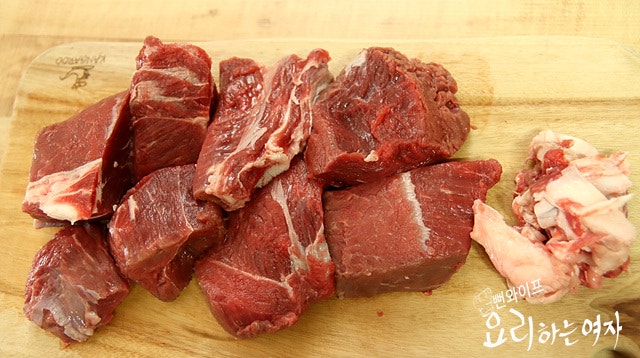 牛すね肉の血抜き — 手順の写真 1