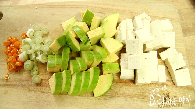 Slice the ingredients — step photo 2