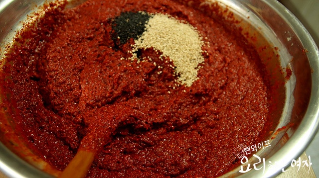 Make the gimjang kimchi seasoning — step photo 3