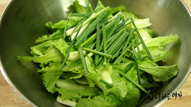 Cut the ingredients — step photo 2