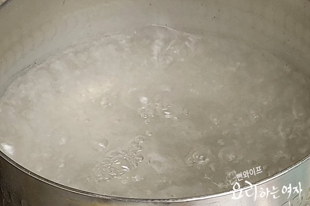 Boil the soup — step photo 1