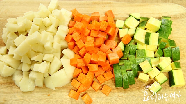 Cut the vegetables — step photo 2