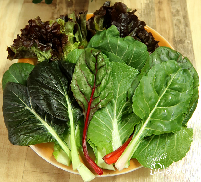 Make the sauce and slice the vegetables — step photo 3