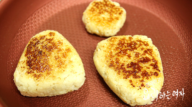 Brush with soy sauce glaze — step photo 2