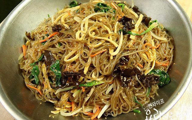 Season the japchae — step photo 2