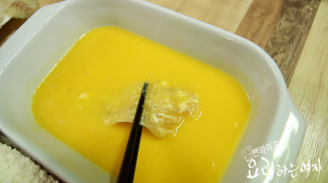 Coat in egg wash and pan-fry — step photo 2