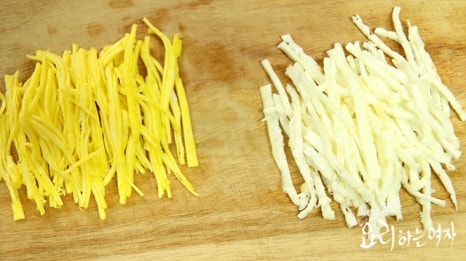 Slice the ingredients — step photo 3