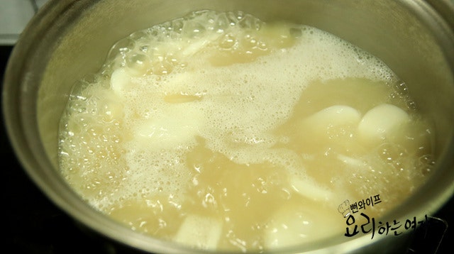 Simmer the soup — step photo 1