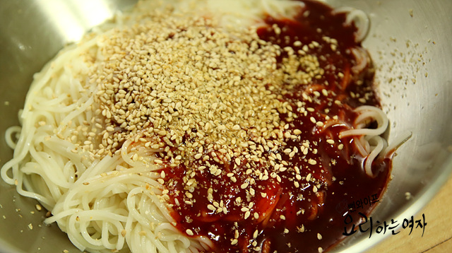 そうめんに味つけする — 手順の写真 1