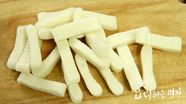 Cut the ingredients — step photo