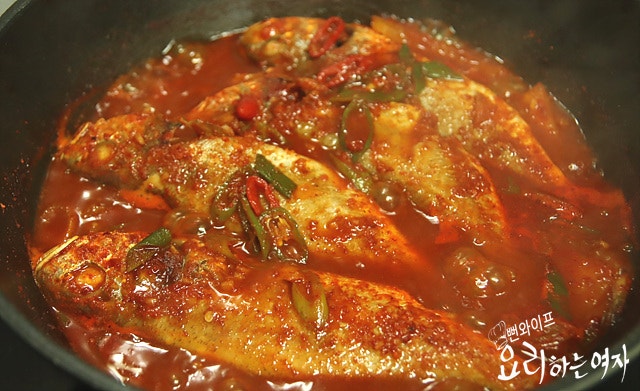 Add the fish and braise — step photo 2
