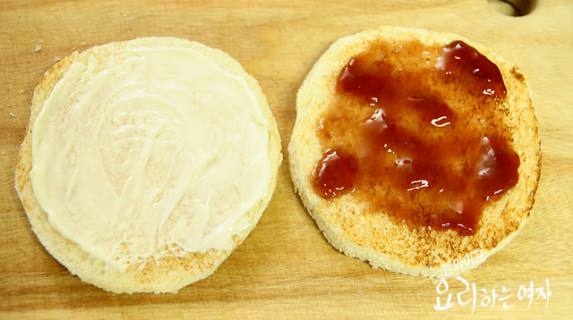 Assemble the sandwich — step photo