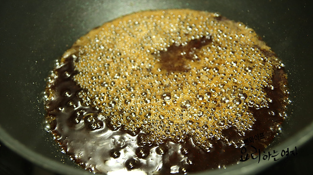 Stir-fry with seasoning — step photo 2