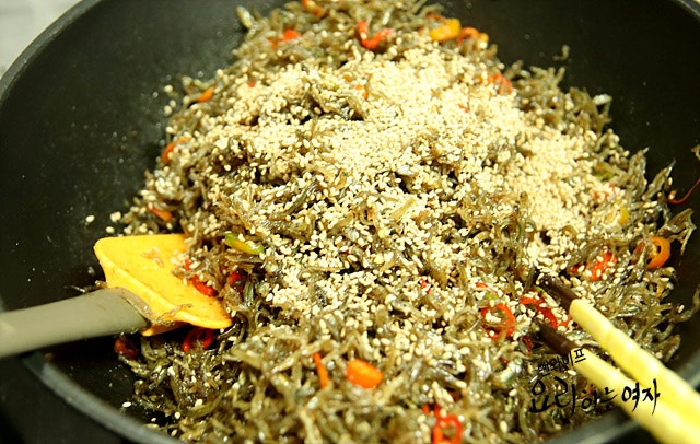 Stir-fry with seasoning — step photo 1