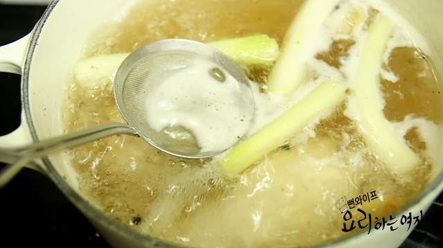 Boil the chicken breast — step photo 2