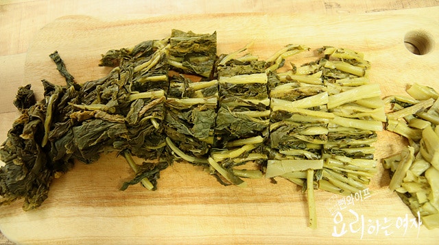 Chop the ingredients — step photo 1