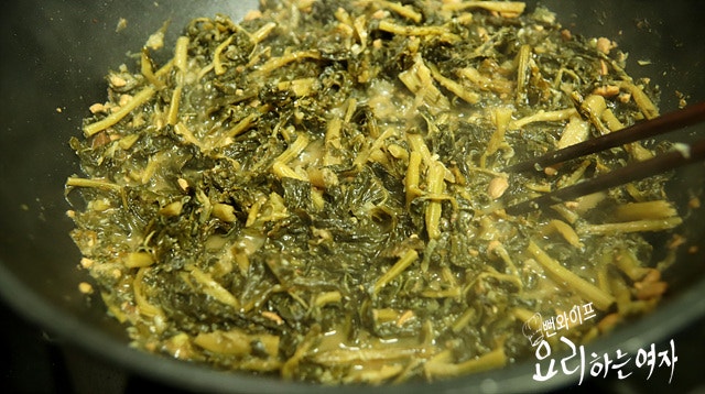 Stir-fry and simmer — step photo 2