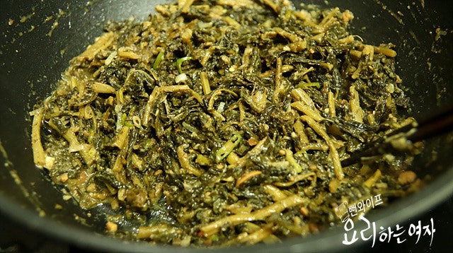 Stir-fry and simmer — step photo 2
