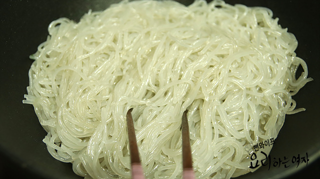 タンミョンを味付けする — 手順の写真 1