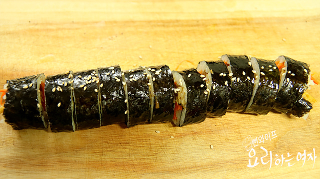 Roll the gimbap — step photo