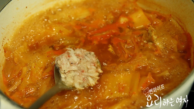 Simmer the kimchi jjigae — step photo 2