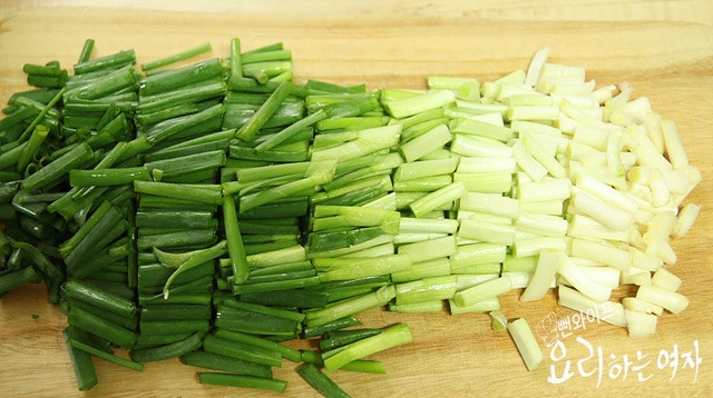 Slice the ingredients — step photo 1