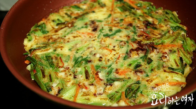 Pan-fry the pancakes — step photo 2