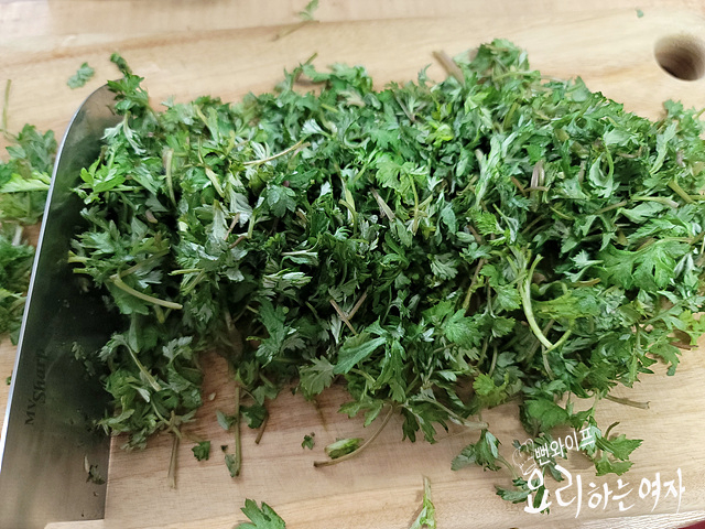 Cut the ingredients — step photo 1