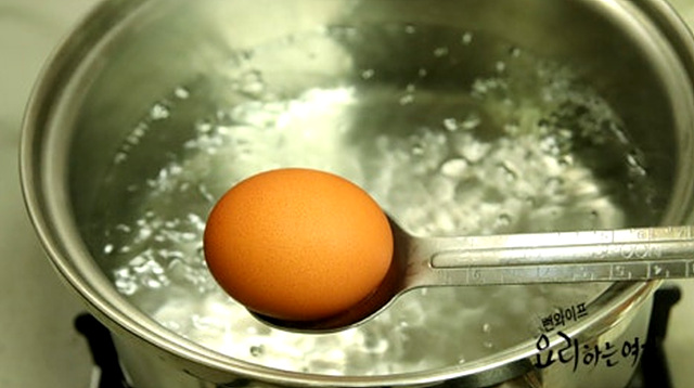 Boil the eggs to a soft-boiled stage — step photo 2