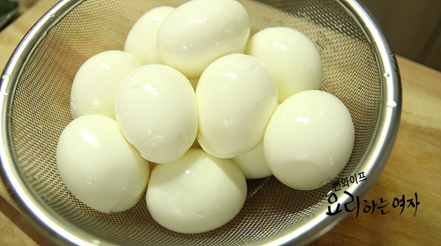 Boil the eggs to a soft-boiled stage — step photo 2