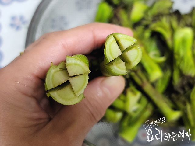 タラの芽の下処理をする — 手順の写真 2