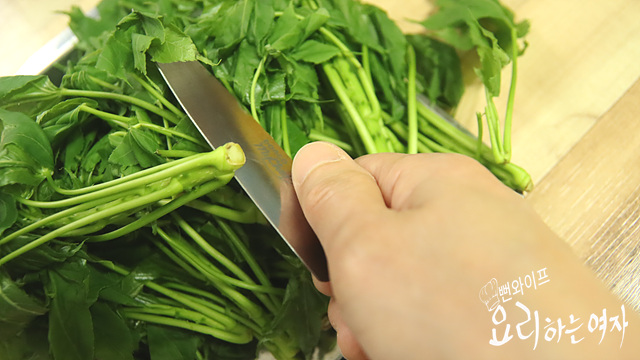 Trim the shoots — step photo 1