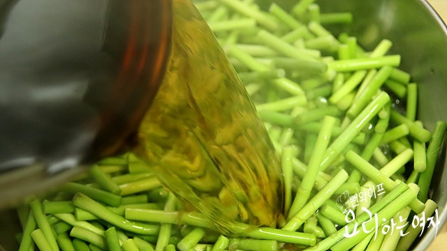 Pour the pickling liquid — step photo 1
