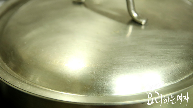 Boil the soybean sprouts — step photo