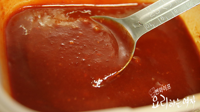 Make the bibim guksu sauce — step photo