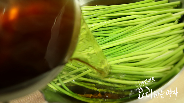 Make the pickling brine — step photo 1