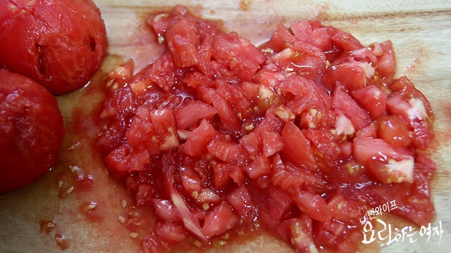 Peel the tomatoes — step photo 2
