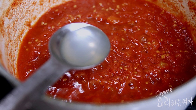 Add honey and reduce — step photo 1