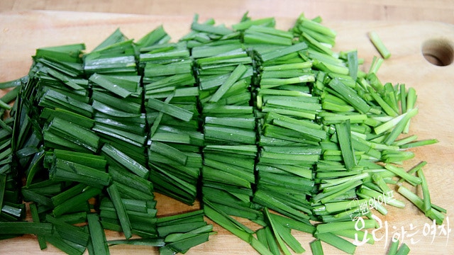 Cut the ingredients — step photo 1