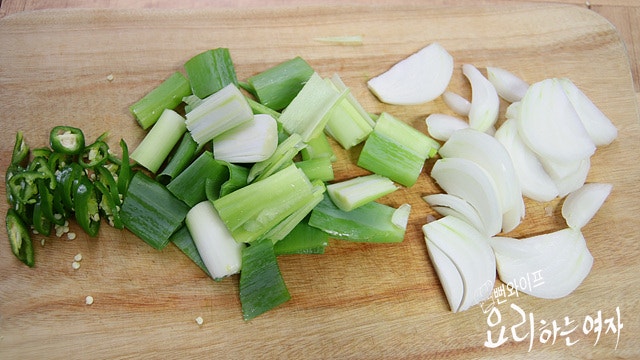 Cut the ingredients — step photo 2