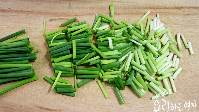 Cut the ingredients — step photo