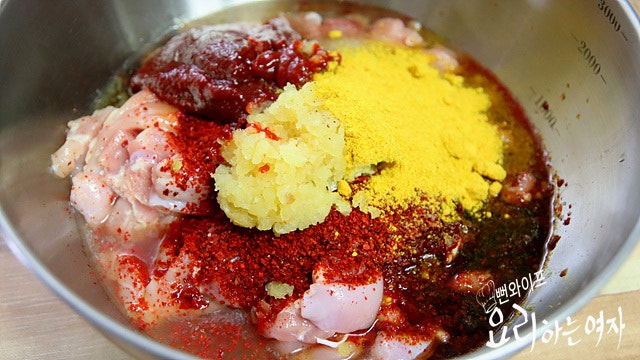 Season the chicken thigh meat — step photo 1