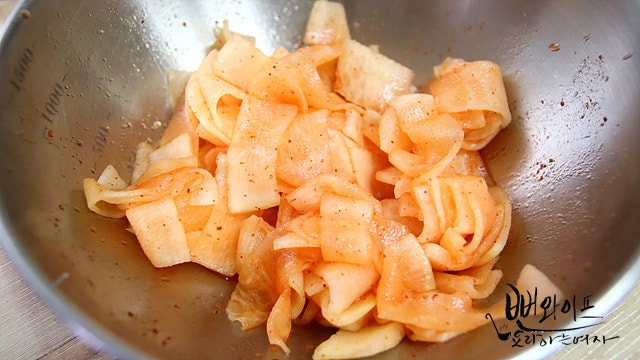 大根キムチ（冷麺用大根）作り — 手順の写真 2