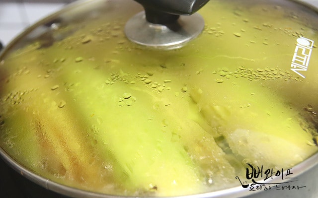Boil the corn — step photo 2
