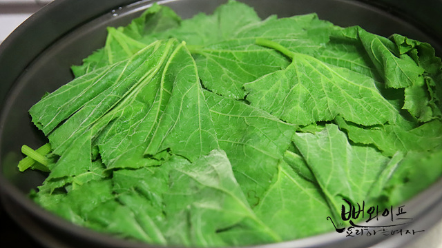Steam the pumpkin leaves — step photo
