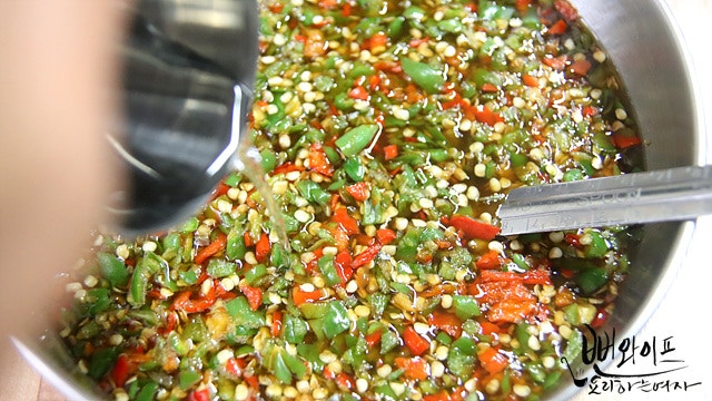 Pour the soy sauce brine — step photo 2