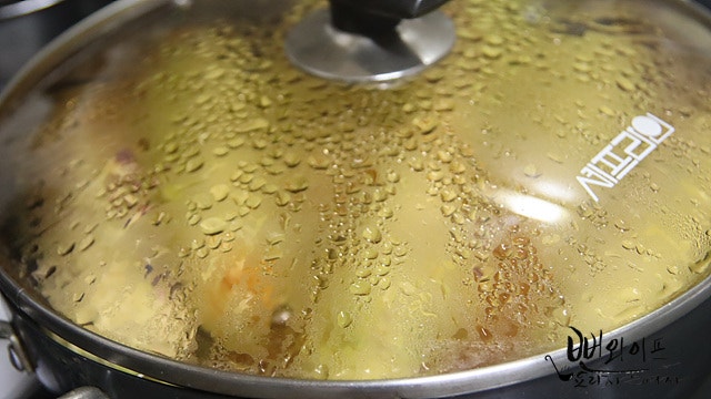 Boil the corn — step photo 1