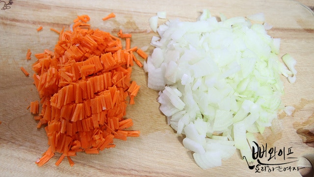 Make the seasoning paste — step photo 1