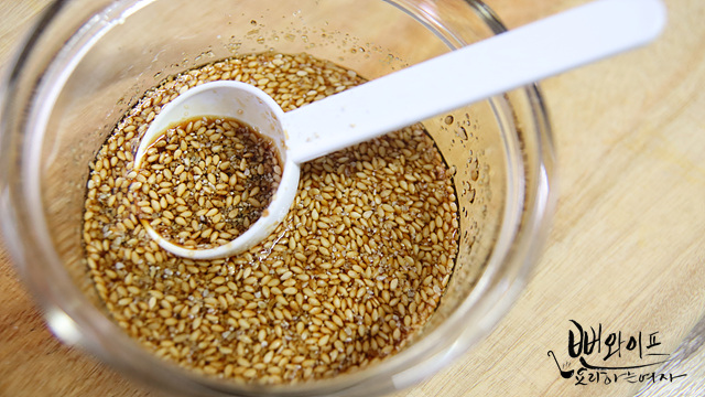Make the soy sauce seasoning — step photo
