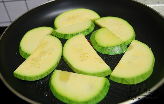 Grill the squash — step photo 1